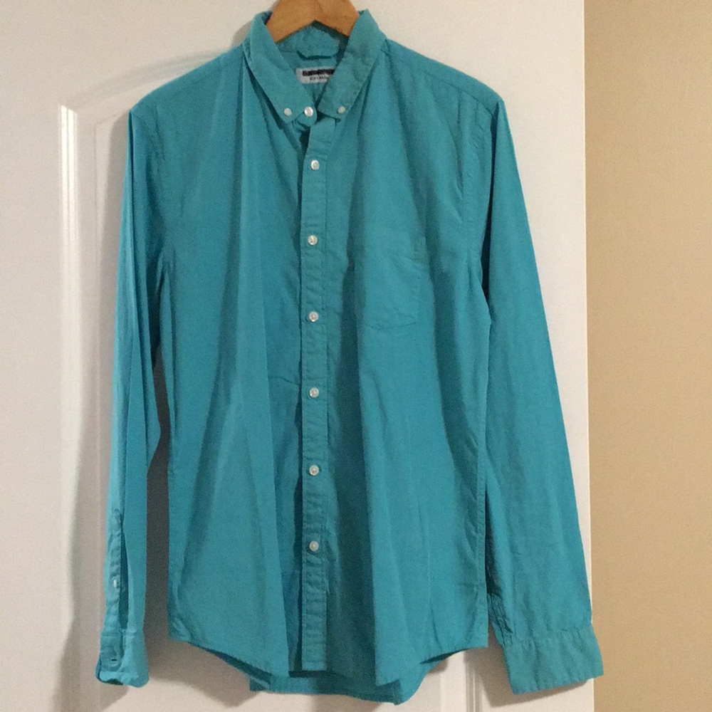 EXPRESS Men’s Soft Wash Aqua Long Sleeve Shirt
